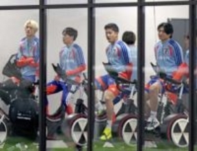 日本代表に遠藤、上田らが合流　千葉で練習、14日にガーナ戦