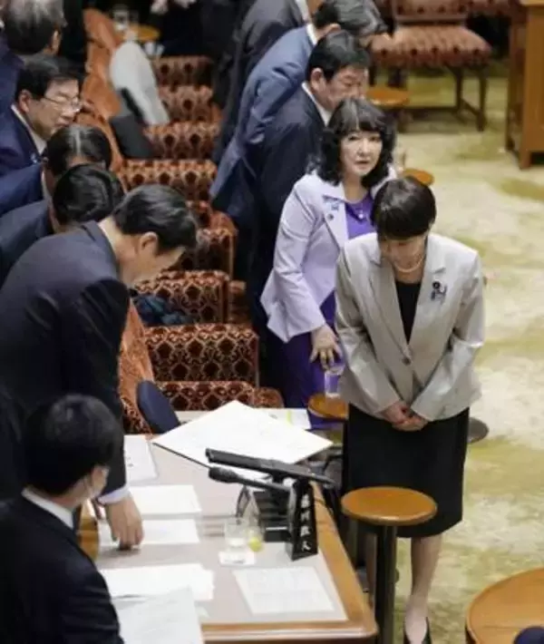 過去最大122兆円予算成立　26年度当初、参院予算委で可決