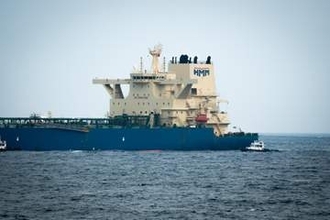 NY原油、一時76ドル台　供給改善に期待広がる