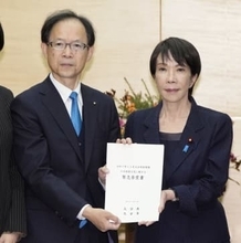 首相、大分知事と面会　大規模火災で緊急要望