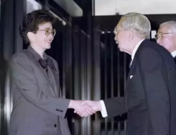 ＜あのころ＞昭和天皇に「ハイク」贈る　39年前の11月10日