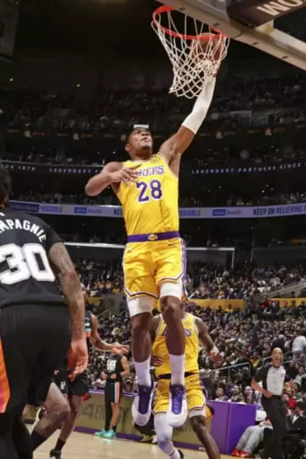 NBA、レーカーズ八村は6得点　チームは連敗