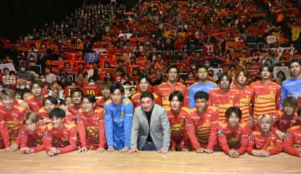 新監督「タイトル目指す」　J1名古屋が新体制発表