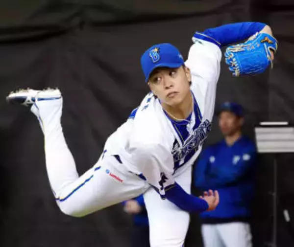 DeNA入江、先発転向に挑戦　「100イニングは投げないと」