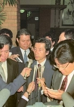 ＜あのころ＞小泉郵政相が辞任　33年前の7月20日