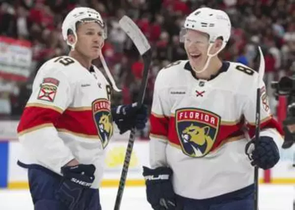 パンサーズ、昨季王者撃破で開幕　北米プロアイスホッケーNHL
