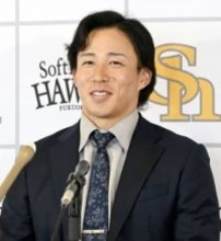 ソフトバンク野村は5200万円　来季「20本塁打20盗塁を」