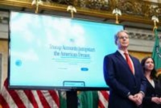 米政府、赤ちゃんに15万円支給　「トランプ口座」で投資後押し