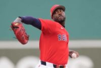 SSK、チャプマンと契約　通算367Sの剛速球投手