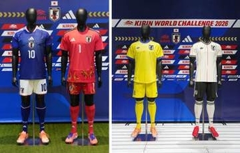 サッカー日本、3試合とも青ユニ　ワールドカップ1次L