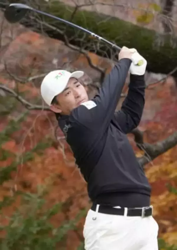 男子ゴルフ賞金王は最終日決着　金子と蝉川、白熱V争い