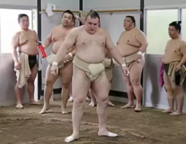 安青錦、全勝で出稽古打ち上げ　綱とりの春場所へ、冷静沈着