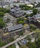 「地震で休園の熊本城、13日再開　点検で見学通路の安全を確認」の画像1