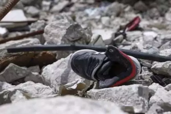 停戦中レバノンで3人死亡　イスラエル攻撃、記者を包囲