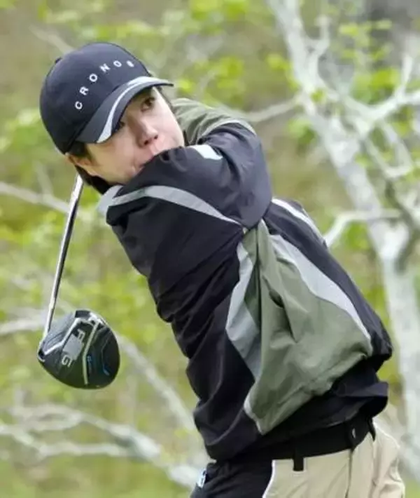 岡山絵里が9バーディーで首位　女子ゴルフ第1日