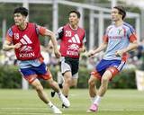 「サッカー日本代表、遠藤ら合流　千葉市内で練習」の画像1