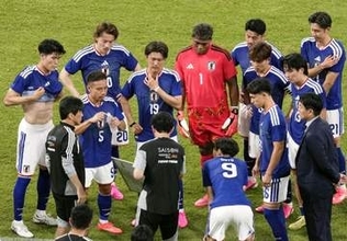 サッカー新規則、W杯で勝負の鍵　飲水タイムや時間制限活用