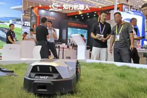 中国最大級の貿易商談会始まる　AI、ロボットに注目