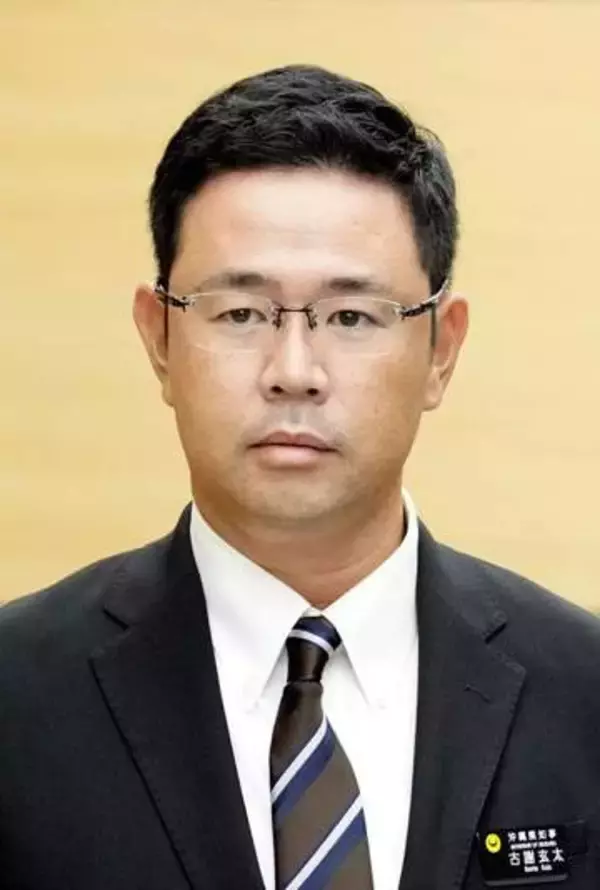 沖縄知事、米オスプレイ配備容認　「撤回は非現実的」、立場を転換