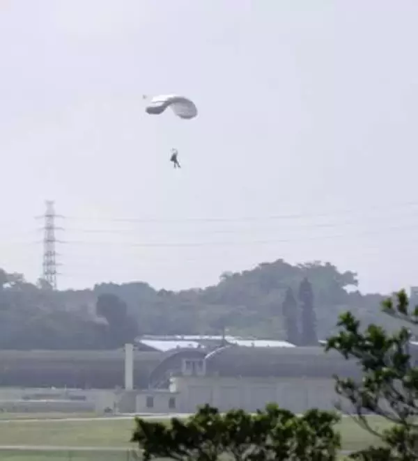 米軍嘉手納でまた降下訓練　再開後5回目、県は反発