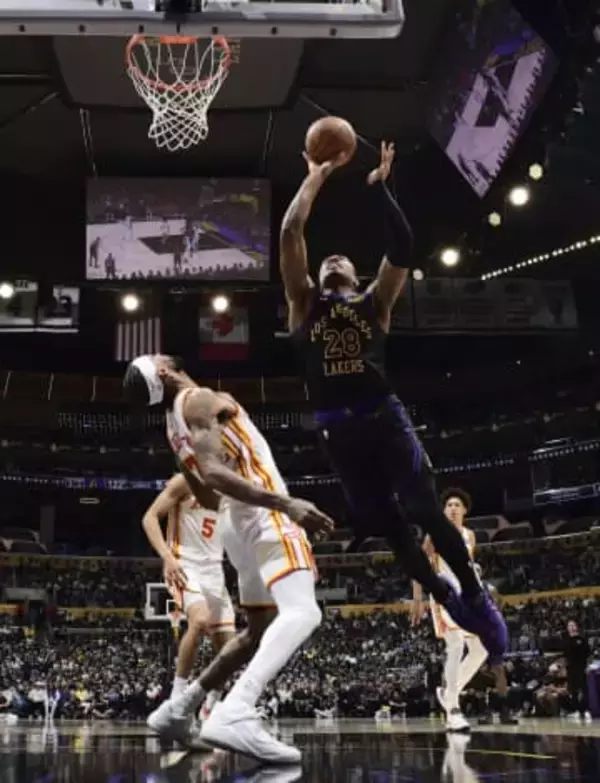 八村が途中出場で戦列復帰　8試合ぶり、18分で7得点