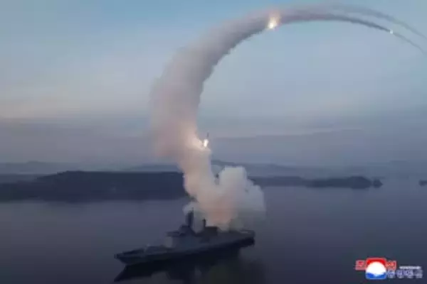 北朝鮮、再び巡航ミサイル　駆逐艦から、米韓に対抗か
