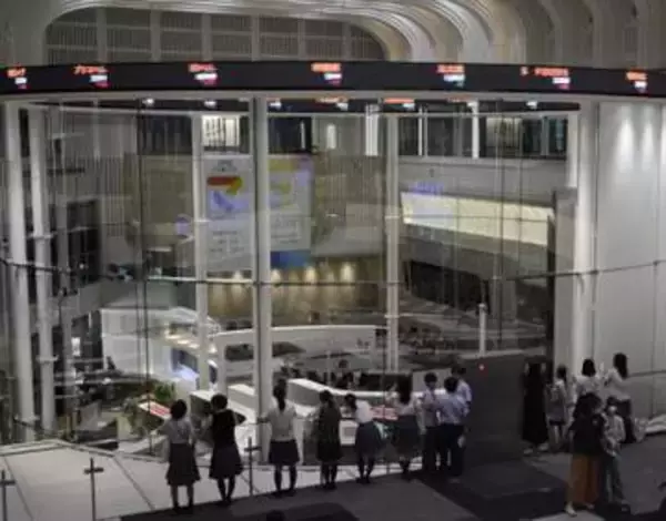 東証大幅続伸2878円高　過去3番目、原油の安定供給期待