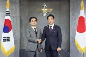 小泉氏参拝、日韓防衛協力に懸念　防衛省幹部、韓国側反応に身構え