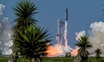 スペースX、米南部に宇宙港　16兆円投じ大型船発射施設