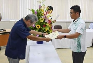 自衛隊「特定利用」協力へ、沖縄　次期知事の古謝氏