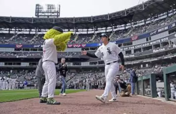 村上、安打とメジャーで初の敬遠　同点の九回2死二塁で