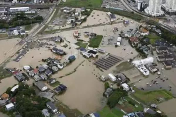 千葉豪雨、全半壊や浸水170棟　放置車1000台、土砂崩れも
