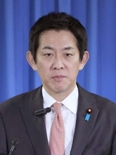 自民「簡易な導入あり得る」　中道は「給付一本化」を疑問視