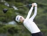 「女子ゴルフ、安田祐香が首位独走　19アンダー、NEC軽井沢」の画像1
