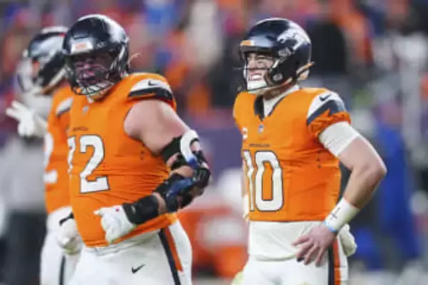 ブロンコスなどが勝つ　NFLプレーオフ準決勝