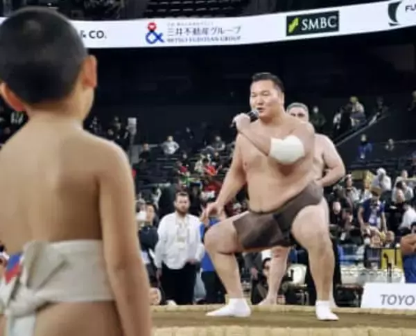 白鵬杯、初の男女同時開催　国際相撲、約1700人参加