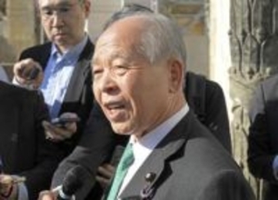 地先沖合漁業の対面交渉に意欲　ロシア高官、鈴木宗男氏に