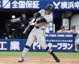 D3―4巨（12日）　巨人佐々木が初の満塁本塁打