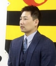 阪神岩崎「連覇を」　4年契約の4年目へ