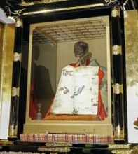 福島・浅川町の「お薬師さん」時代宗派超え　貫秀寺の即身仏、地域で大切に