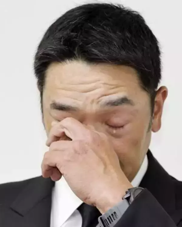 阿部前監督、涙流し言葉に詰まる　深々謝罪「名を汚してしまった」