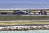 「那覇で空自F15が立ち往生　B滑走路一時閉鎖、けが人なし」の画像1