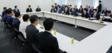 消費減税、時期や財源焦点　国民会議、主張隔たり