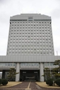 新潟知事選、現職ら3氏届け出　原発再稼働容認の手法争点