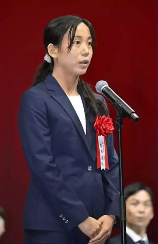 高木美帆さん「社会に貢献」　上月スポーツ賞表彰式