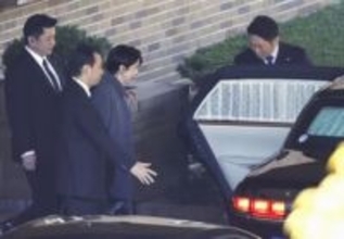 2月衆院選にらみ与野党動き加速　首相が擁立作業指示、立公連携か