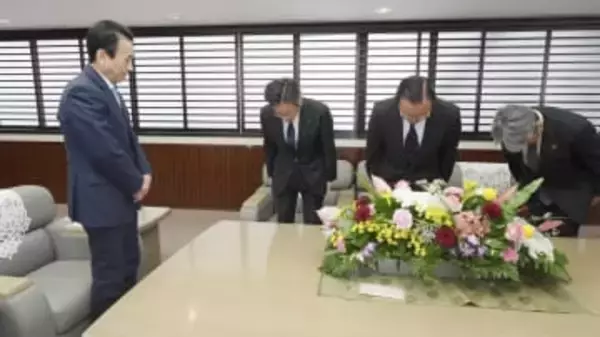 中部電社長、静岡県知事に謝罪　浜岡原発、耐震データ不正で訪問