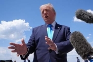米、イラン合意「急がず」　トランプ氏、数日見極め