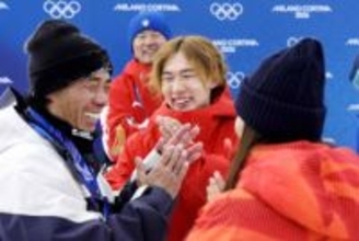 日中の教え子2人が金メダル獲得　スノボ佐藤コーチ「最高としか」