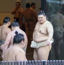 大の里、入念に仕上げの稽古　実戦想定、おっつけ試す